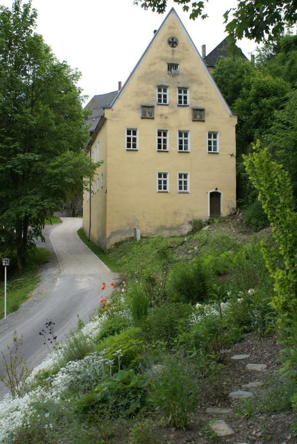 Hotel Schloss Wespenstein 그라펜탈 외부 사진