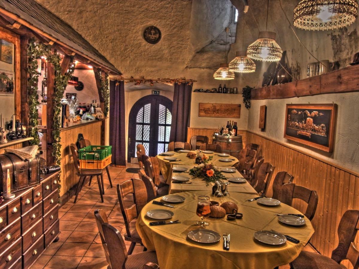 Hotel Schloss Wespenstein 그라펜탈 외부 사진